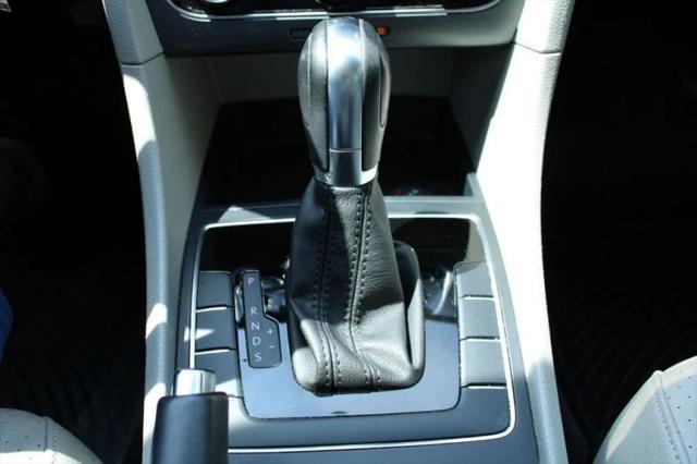2017 Volkswagen Passat 1.8T R-Line