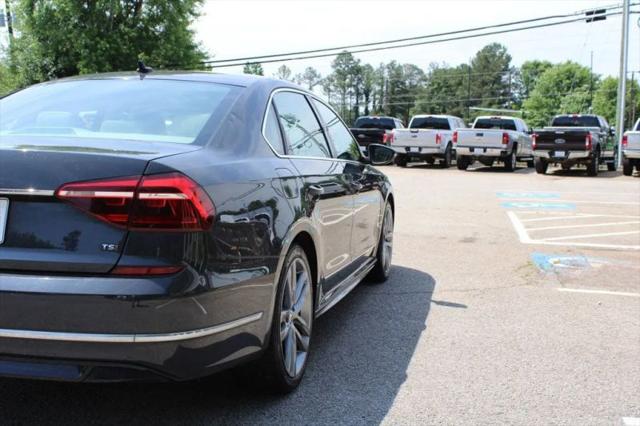 2017 Volkswagen Passat 1.8T R-Line