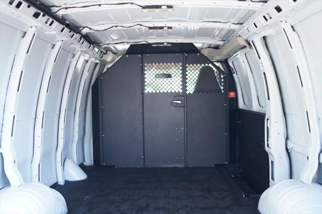 2025 Chevrolet Express Cargo Van RWD 2500 Regular Wheelbase WT