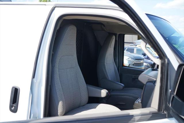 2025 Chevrolet Express Cargo Van RWD 2500 Regular Wheelbase WT