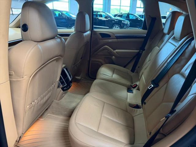 2014 Porsche Cayenne Platinum Edition