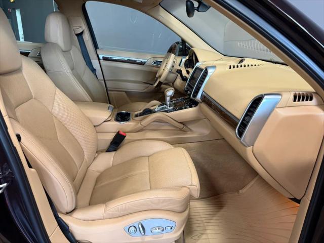 2014 Porsche Cayenne Platinum Edition