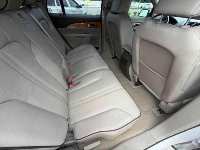 2011 Lincoln MKX Base