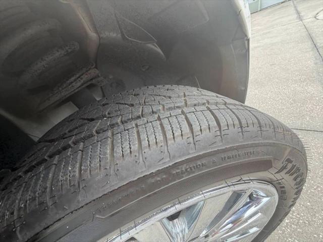 2011 Lincoln MKX Base