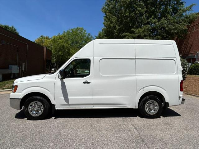 2021 Nissan 3500 SL High Roof V8