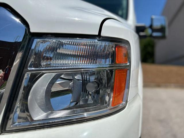 2021 Nissan 3500 SL High Roof V8