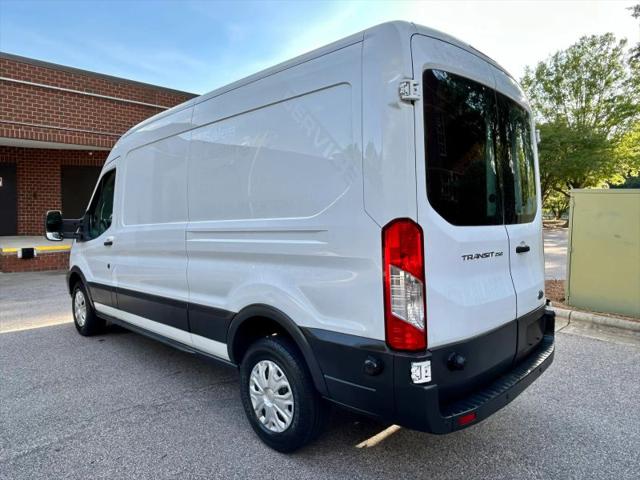 2015 Ford Transit Medium Roof w/Sliding Side Door w/LWB