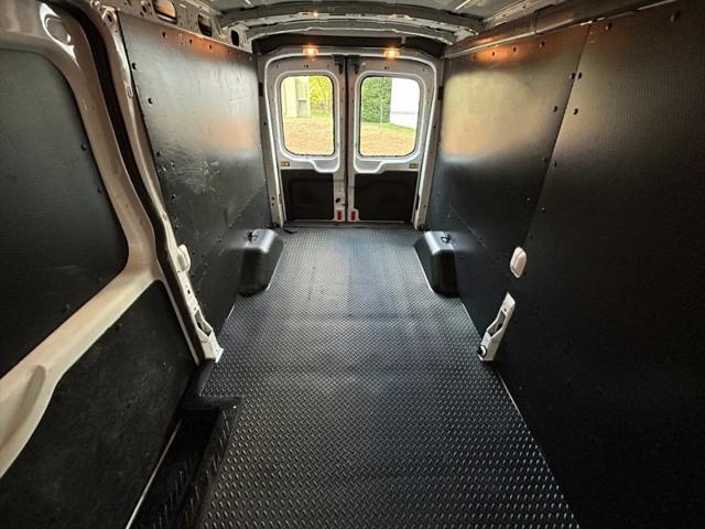 2015 Ford Transit Medium Roof w/Sliding Side Door w/LWB