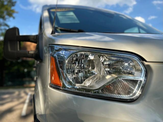 2015 Ford Transit Medium Roof w/Sliding Side Door w/LWB