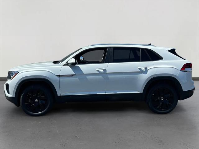 2026 Volkswagen Atlas Cross Sport SE with Technology