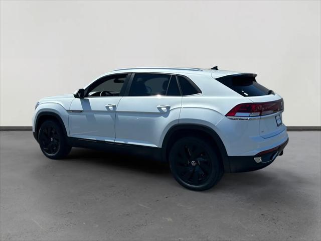 2026 Volkswagen Atlas Cross Sport SE with Technology