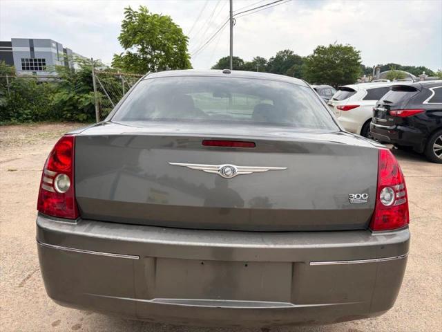 2010 Chrysler 300 Touring/Signature Series/Executive Series