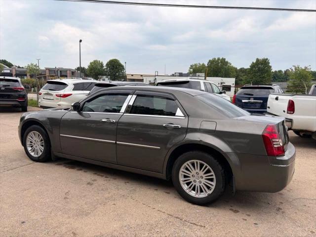 2010 Chrysler 300 Touring/Signature Series/Executive Series