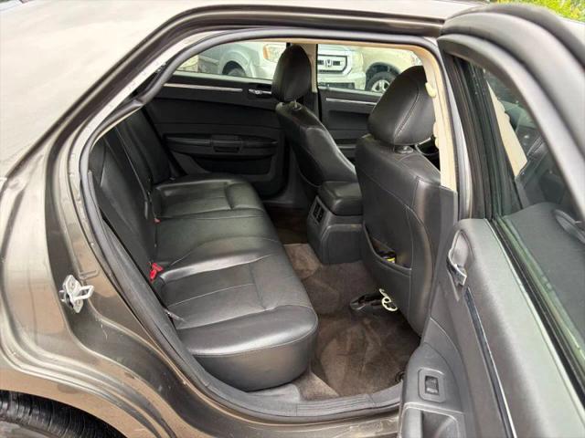 2010 Chrysler 300 Touring/Signature Series/Executive Series