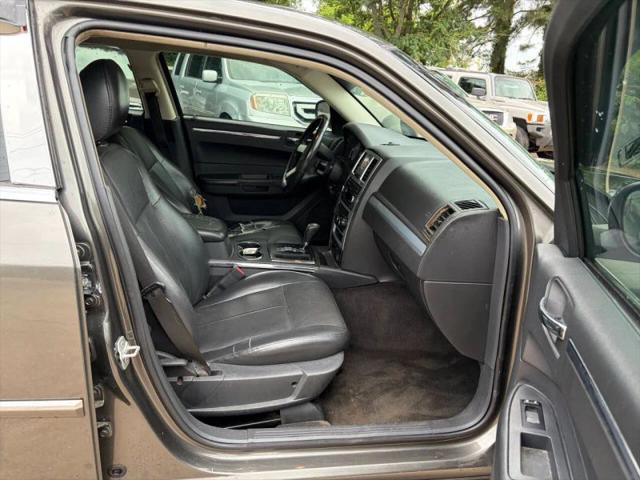 2010 Chrysler 300 Touring/Signature Series/Executive Series