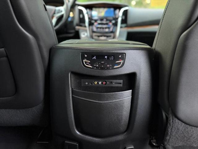 2015 Cadillac Escalade ESV Luxury
