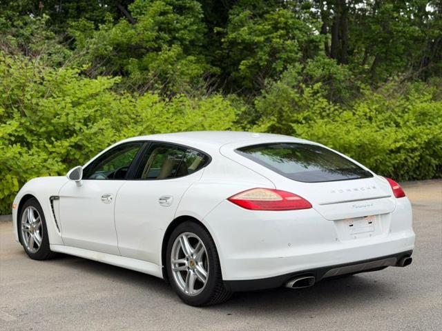 2013 Porsche Panamera 4