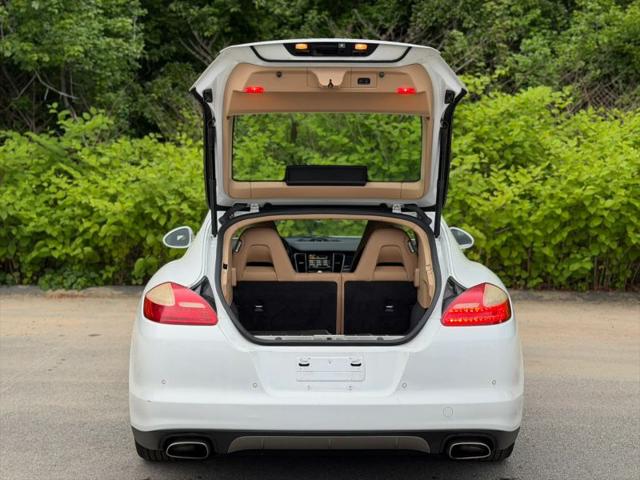 2013 Porsche Panamera 4