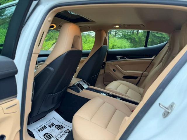 2013 Porsche Panamera 4