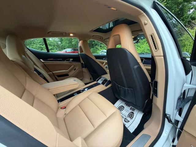 2013 Porsche Panamera 4