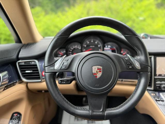 2013 Porsche Panamera 4