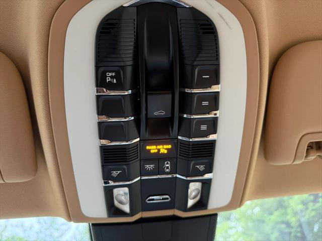 2013 Porsche Panamera 4