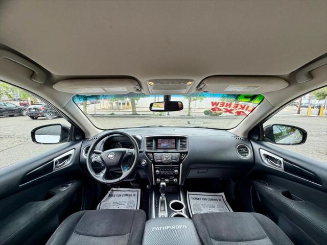 2015 Nissan Pathfinder SV