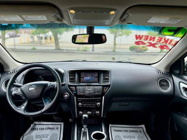 2015 Nissan Pathfinder SV