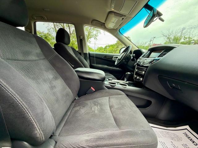 2015 Nissan Pathfinder SV