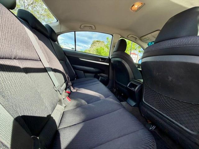 2012 Subaru Legacy 2.5i Premium