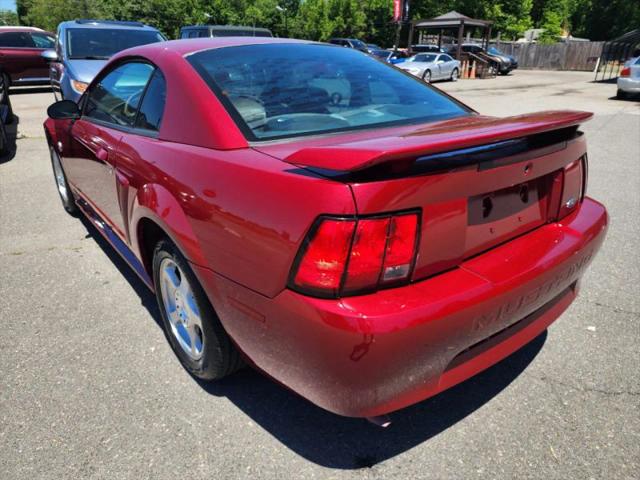 2004 Ford Mustang Base