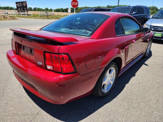2004 Ford Mustang Base