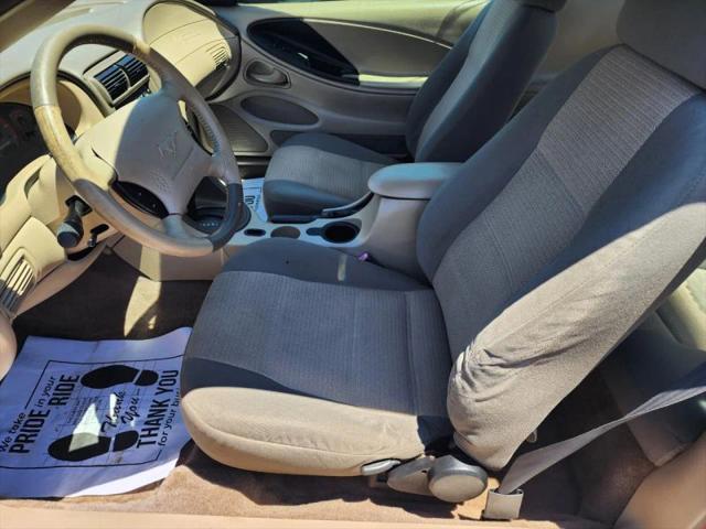2004 Ford Mustang Base