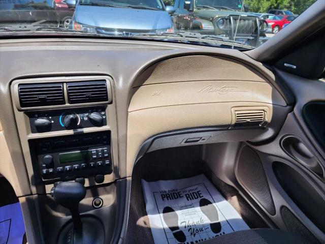 2004 Ford Mustang Base