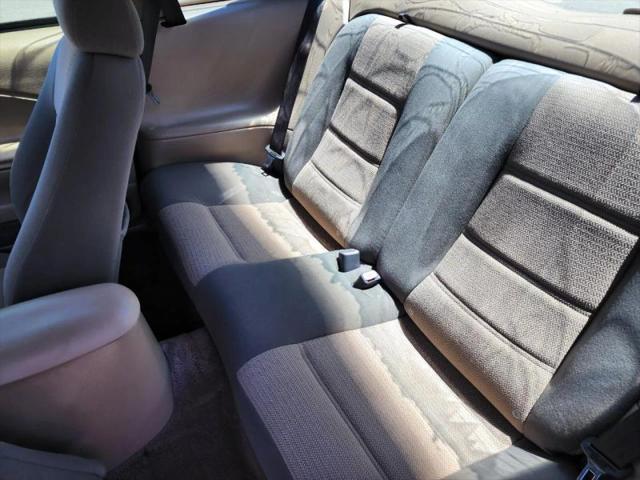 2004 Ford Mustang Base