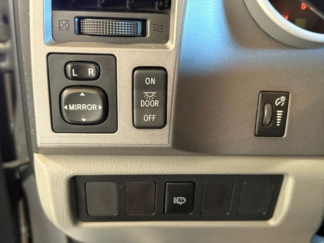 2012 Toyota Sequoia SR5 5.7L V8