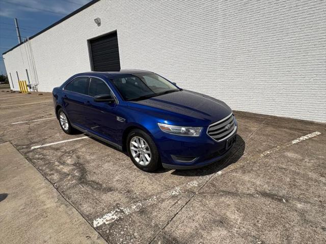 2013 Ford Taurus SE