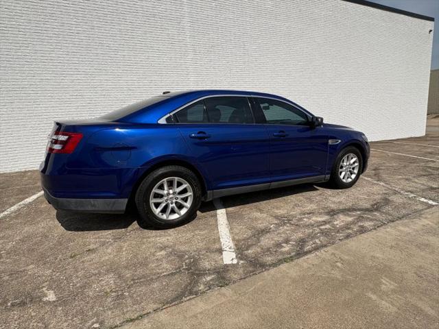 2013 Ford Taurus SE