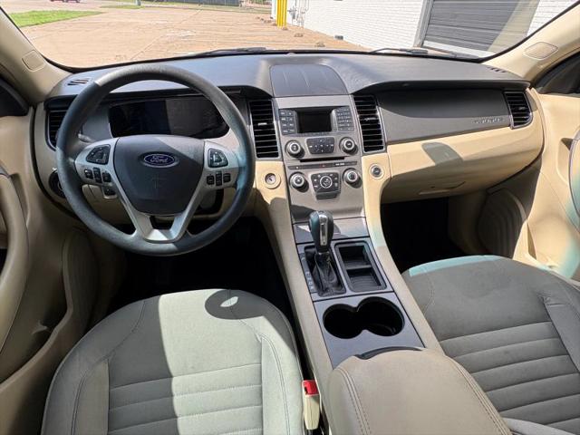 2013 Ford Taurus SE