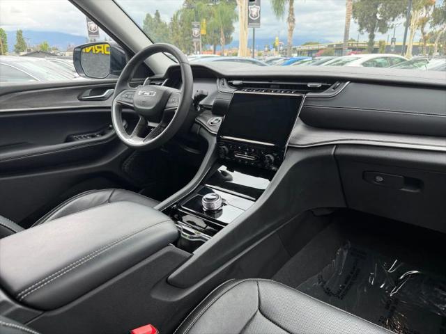 2023 Jeep Grand Cherokee Limited 4x2