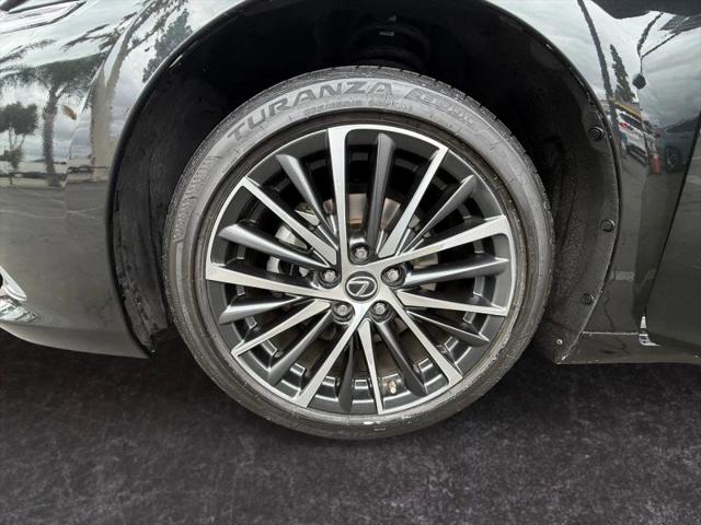 2024 Lexus ES 300h 300h