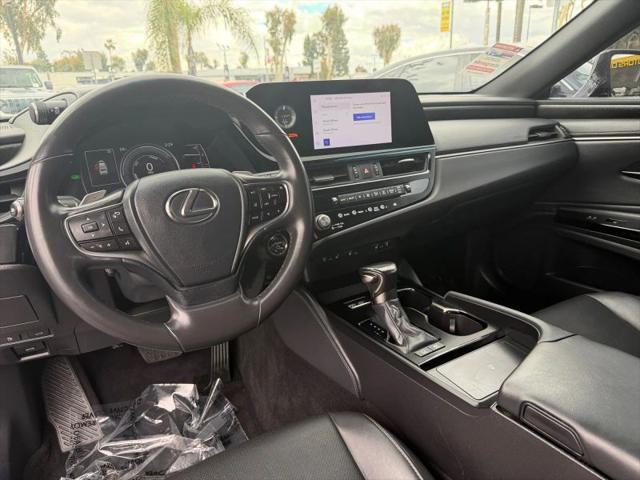 2024 Lexus ES 300h 300h