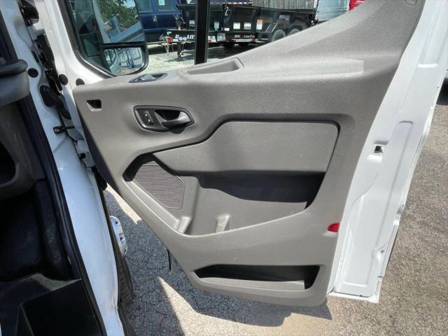 2022 Ford Transit Cargo Van Medium Roof w/LWB