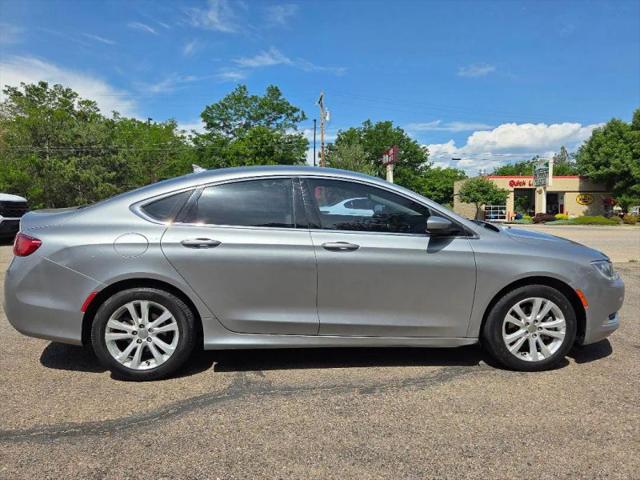 2017 Chrysler 200 Limited Platinum