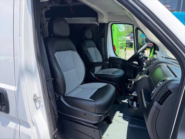 2025 Ram ProMaster 2500 Cargo Van Tradesman High Roof 159" WB w/Pass Seat