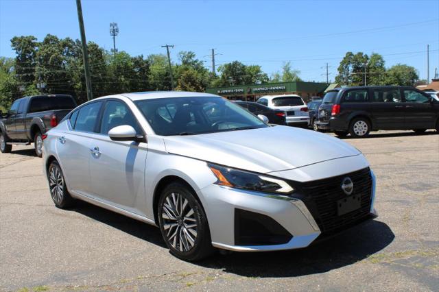2023 Nissan Altima SV FWD
