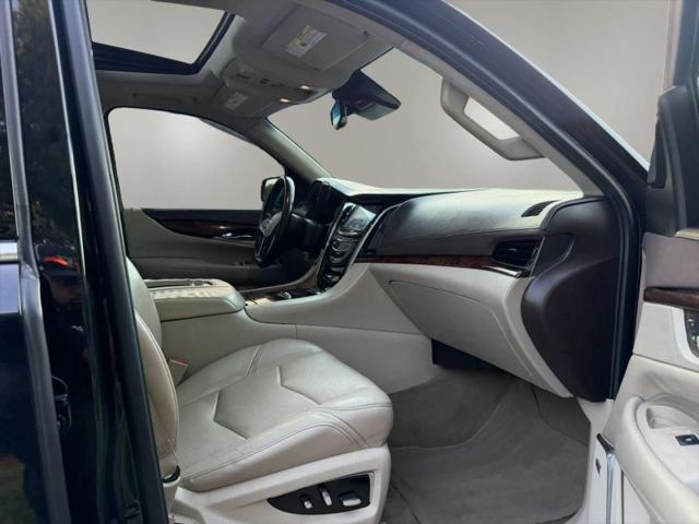 2015 Cadillac Escalade Luxury