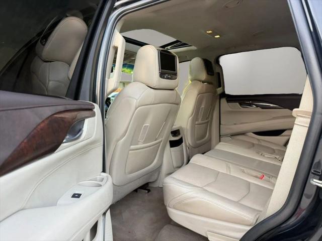 2015 Cadillac Escalade Luxury