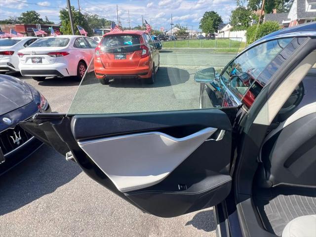 2013 Tesla Model S Performance