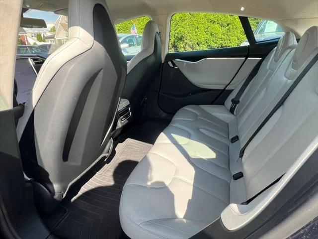 2013 Tesla Model S Performance